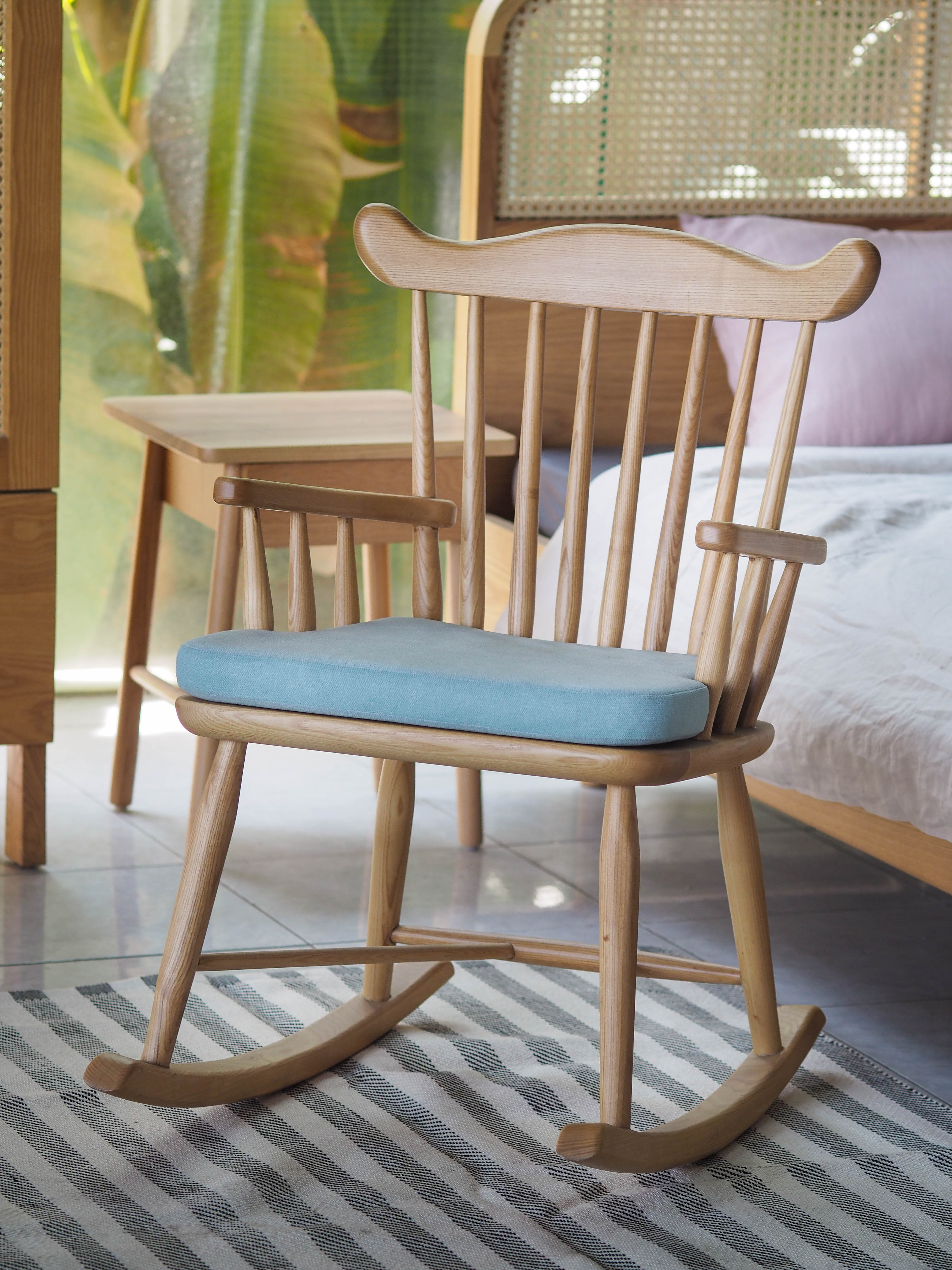 F180 Chair - Gồm 01 nệm mặt ngồi