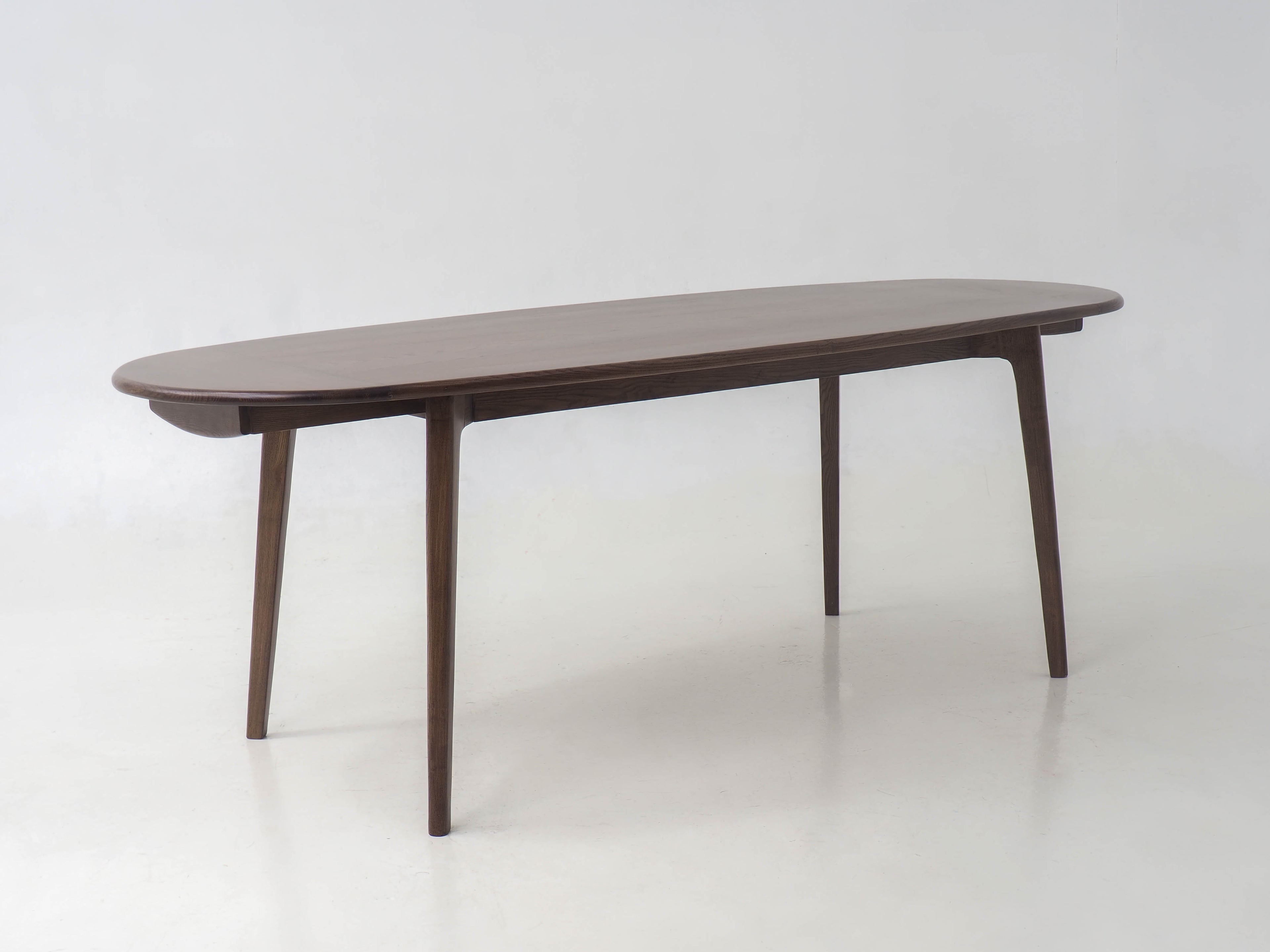 Laura Table