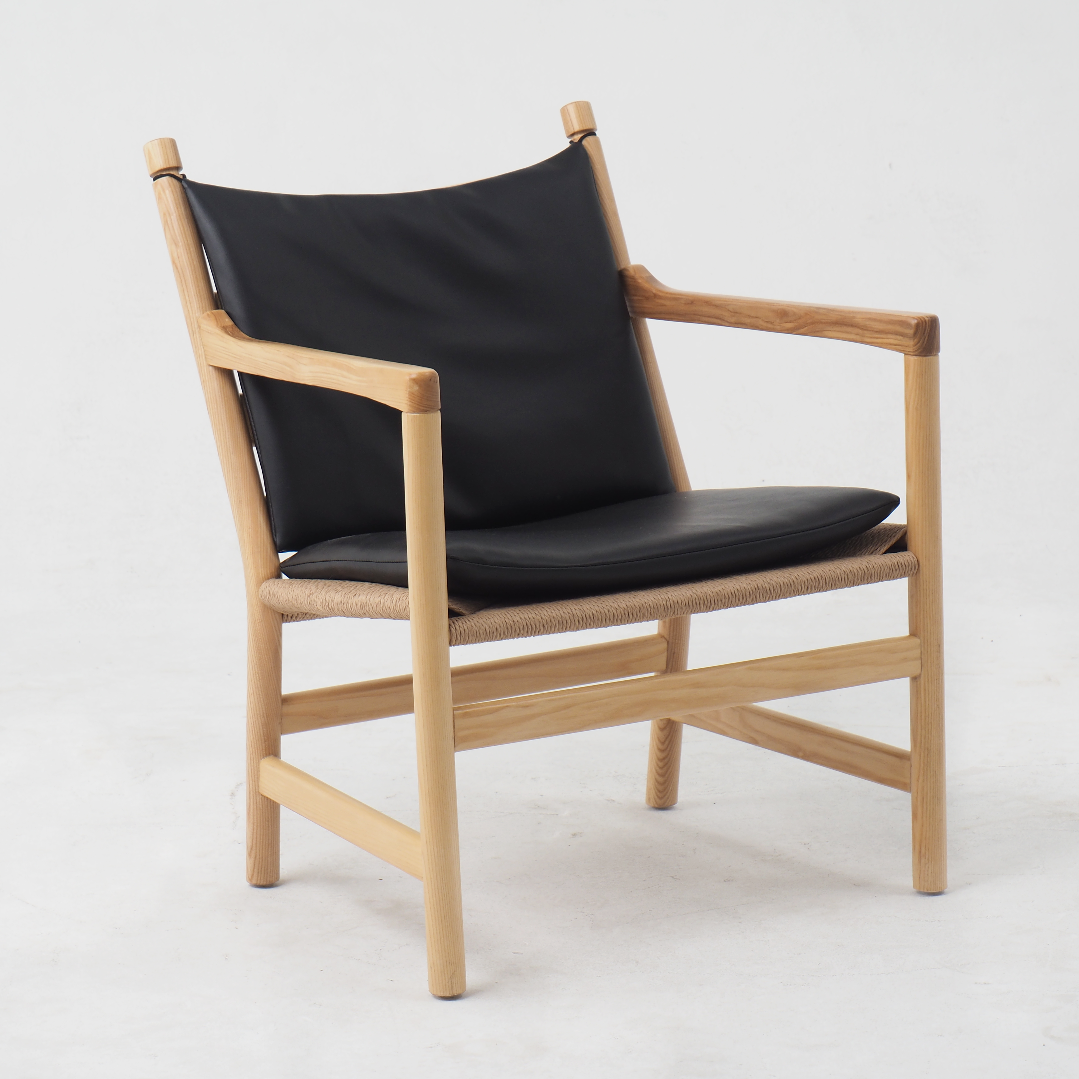 CH44 Easy Chair