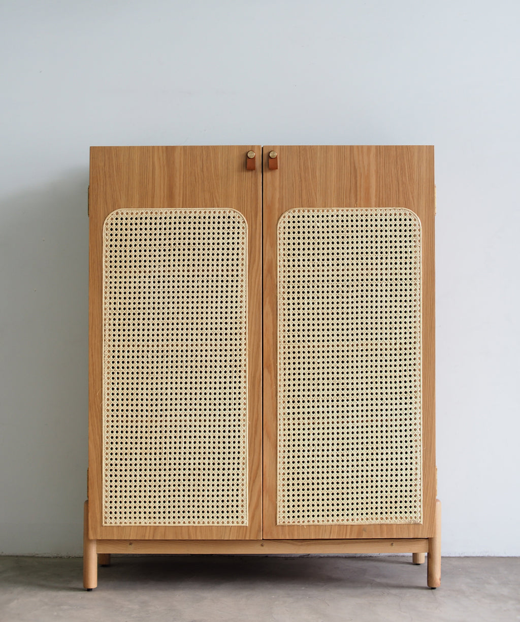 Jukebox Shoes Cabinet / Tủ giày Jukebox