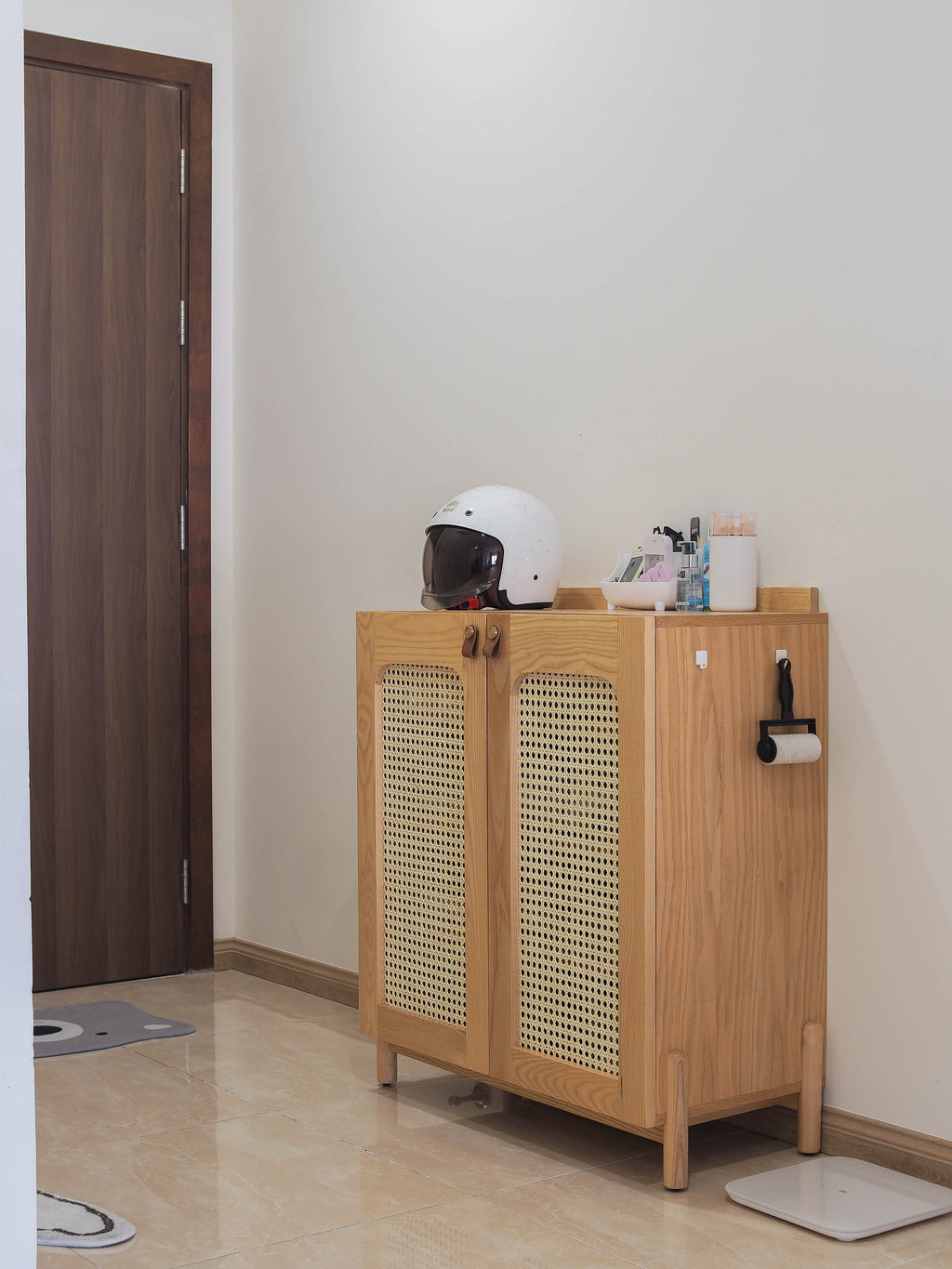 Jukebox Shoes Cabinet / Tủ giày Jukebox