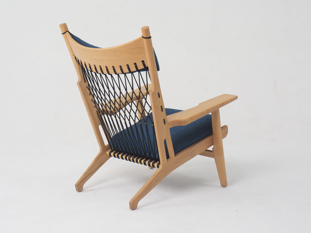 PP129 Web Chair