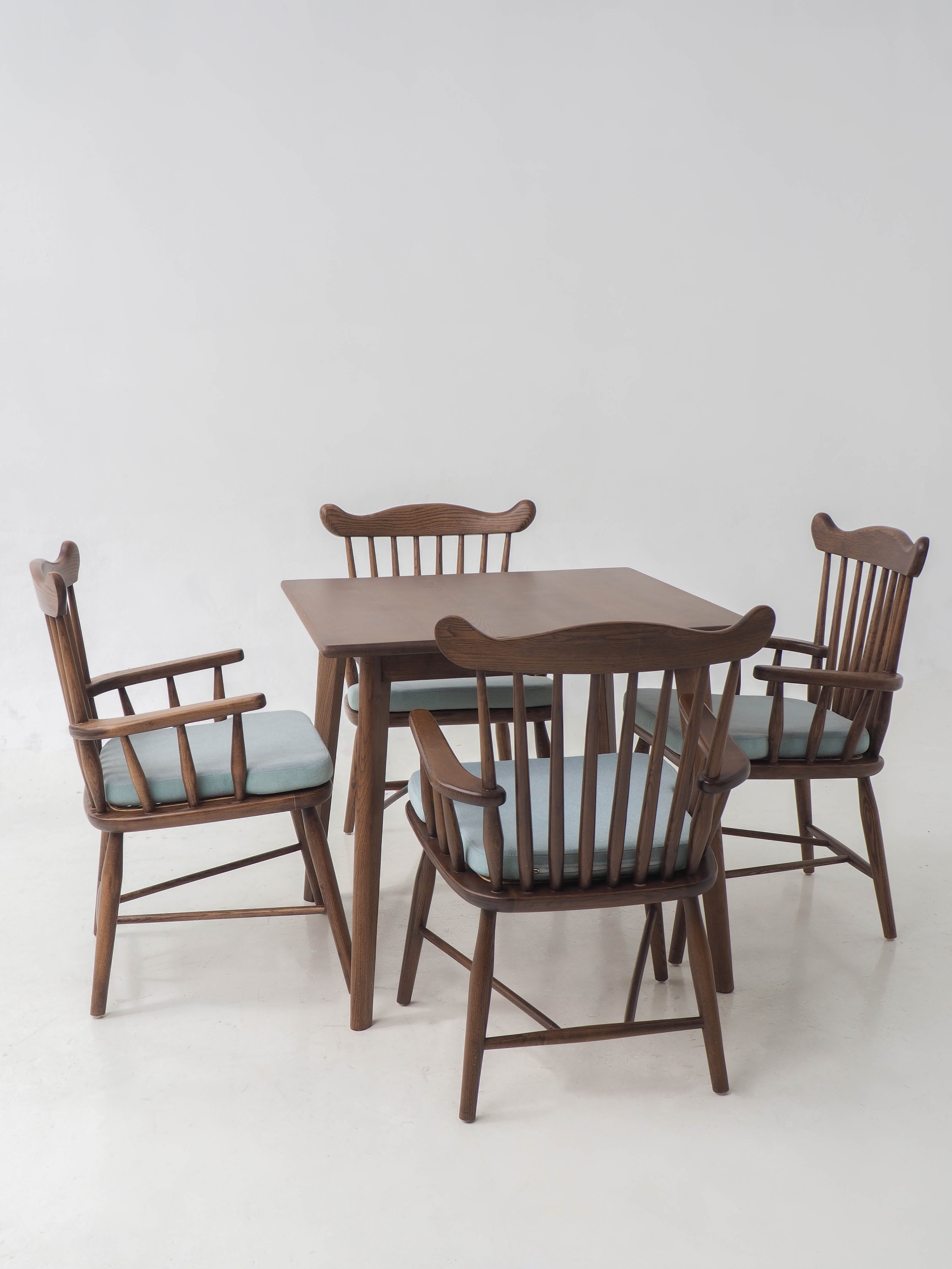 F181 Chair
