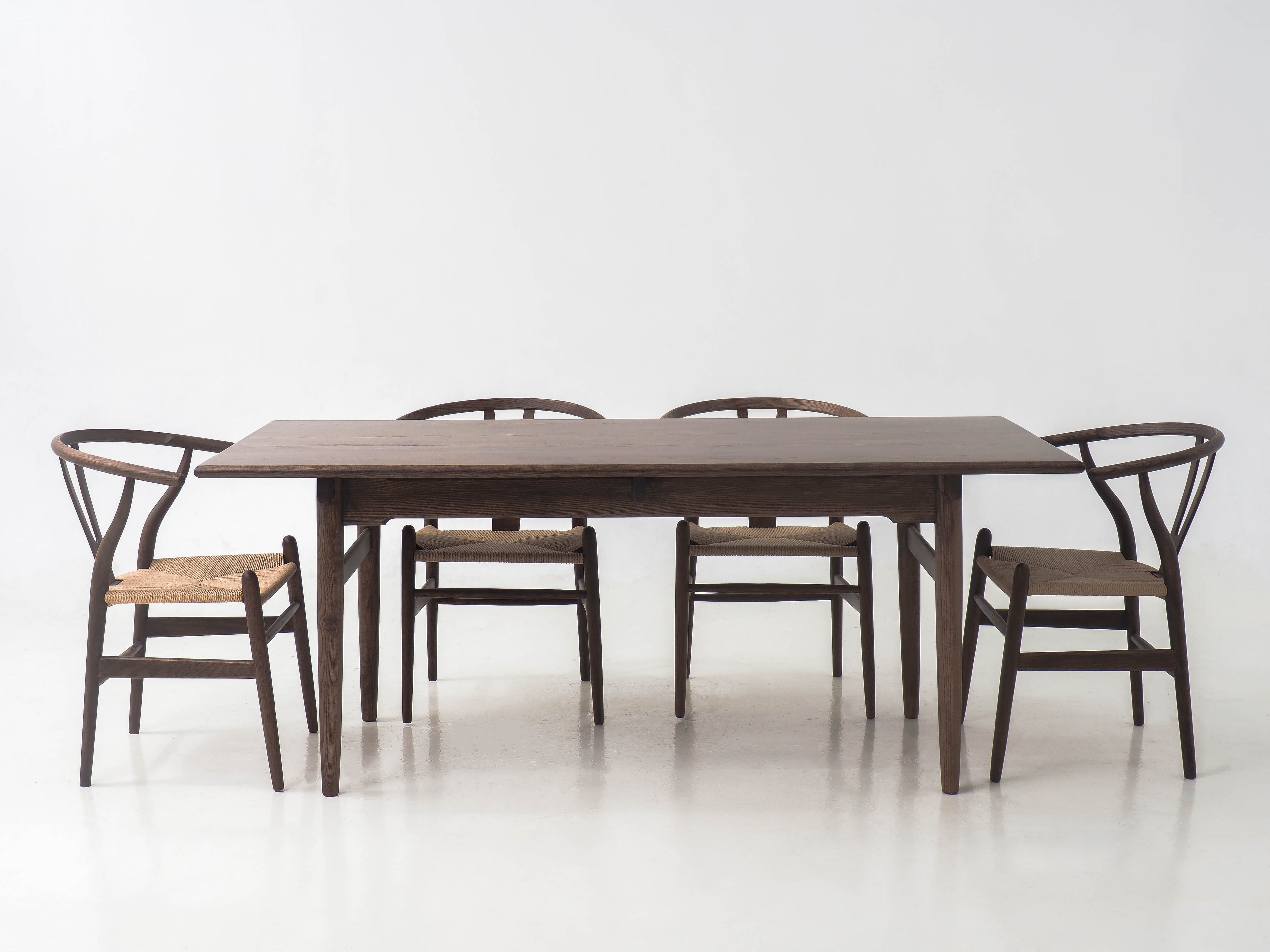 CH327 Dining Table 180/235