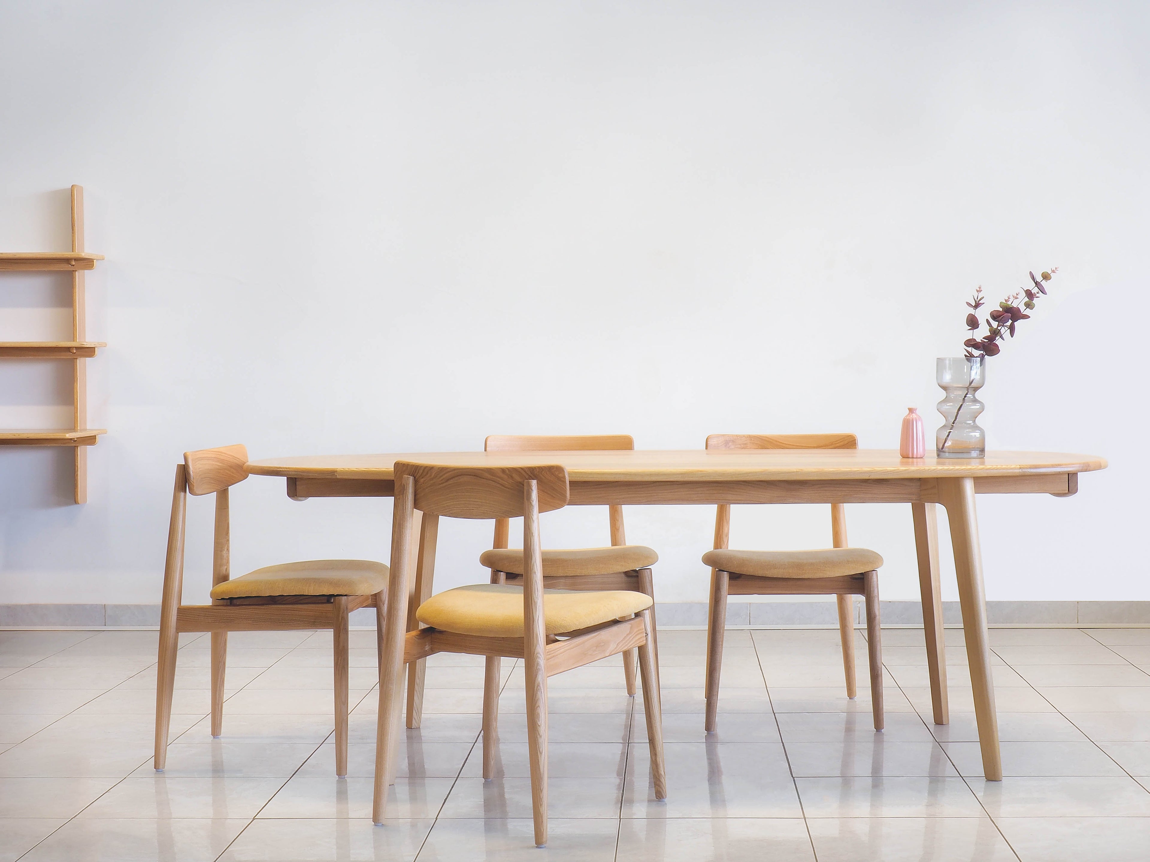 Pearl Chair - Có đệm ngồi
