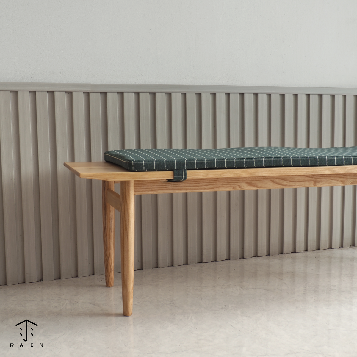 Kyo Bench
