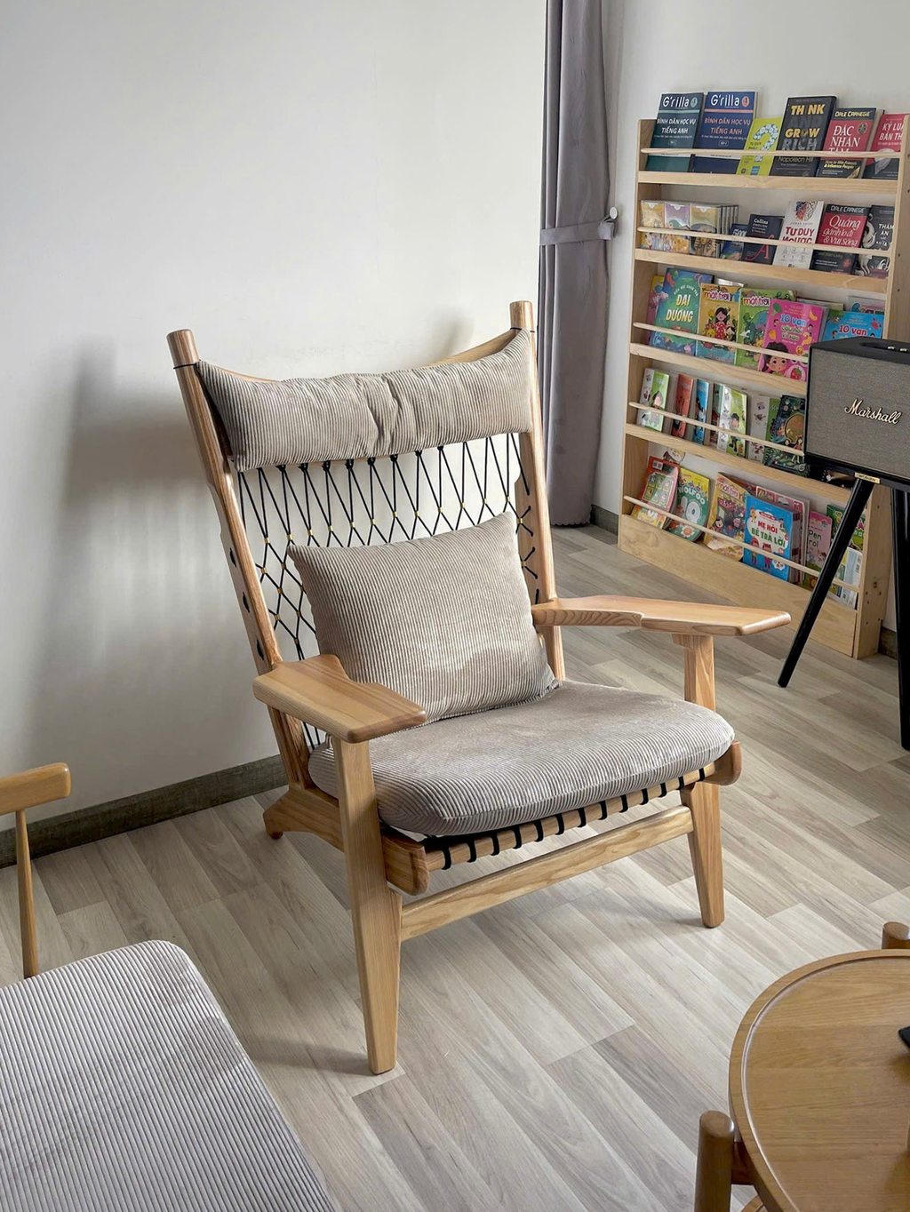 PP129 Web Chair